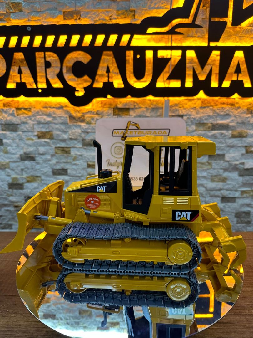 Caterpillar Paletli Buldozer Bruder BR02443